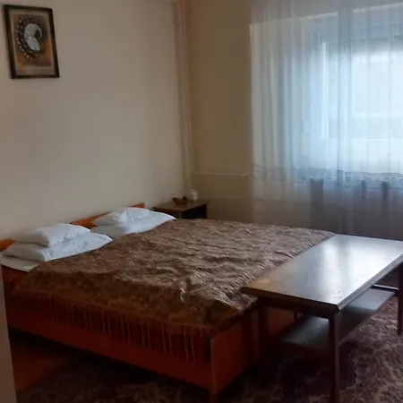 Favorit 2 Apartment *